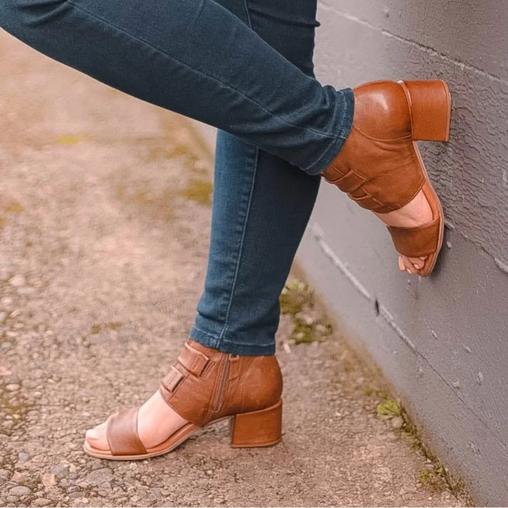 Miz Mooz brandy leather Azavea heeled sandals - Picture 2 of 14